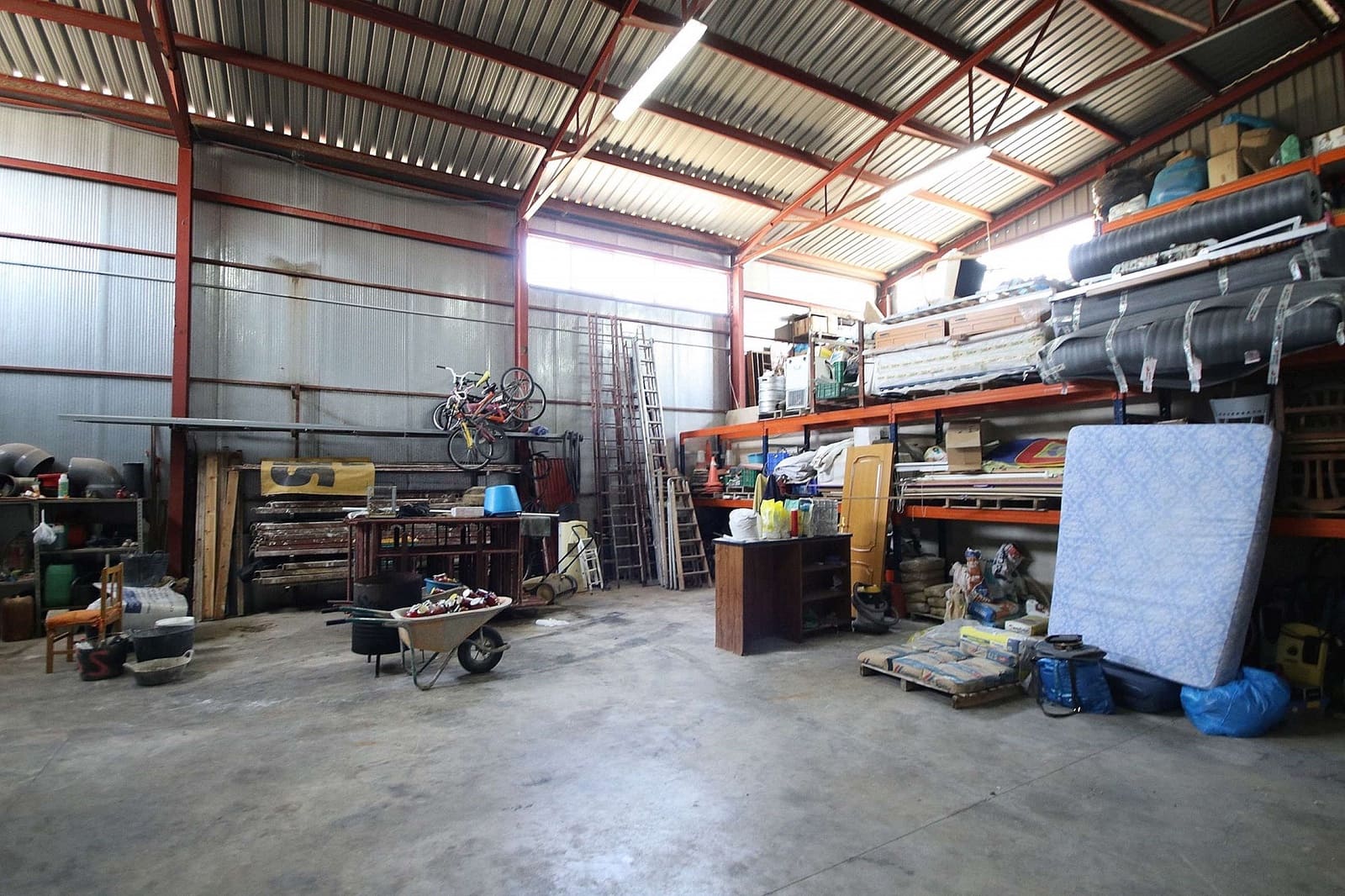 4 bedroom Villa for sale in Casas del Senor with garage - € 249,995 (Ref: 9400345)