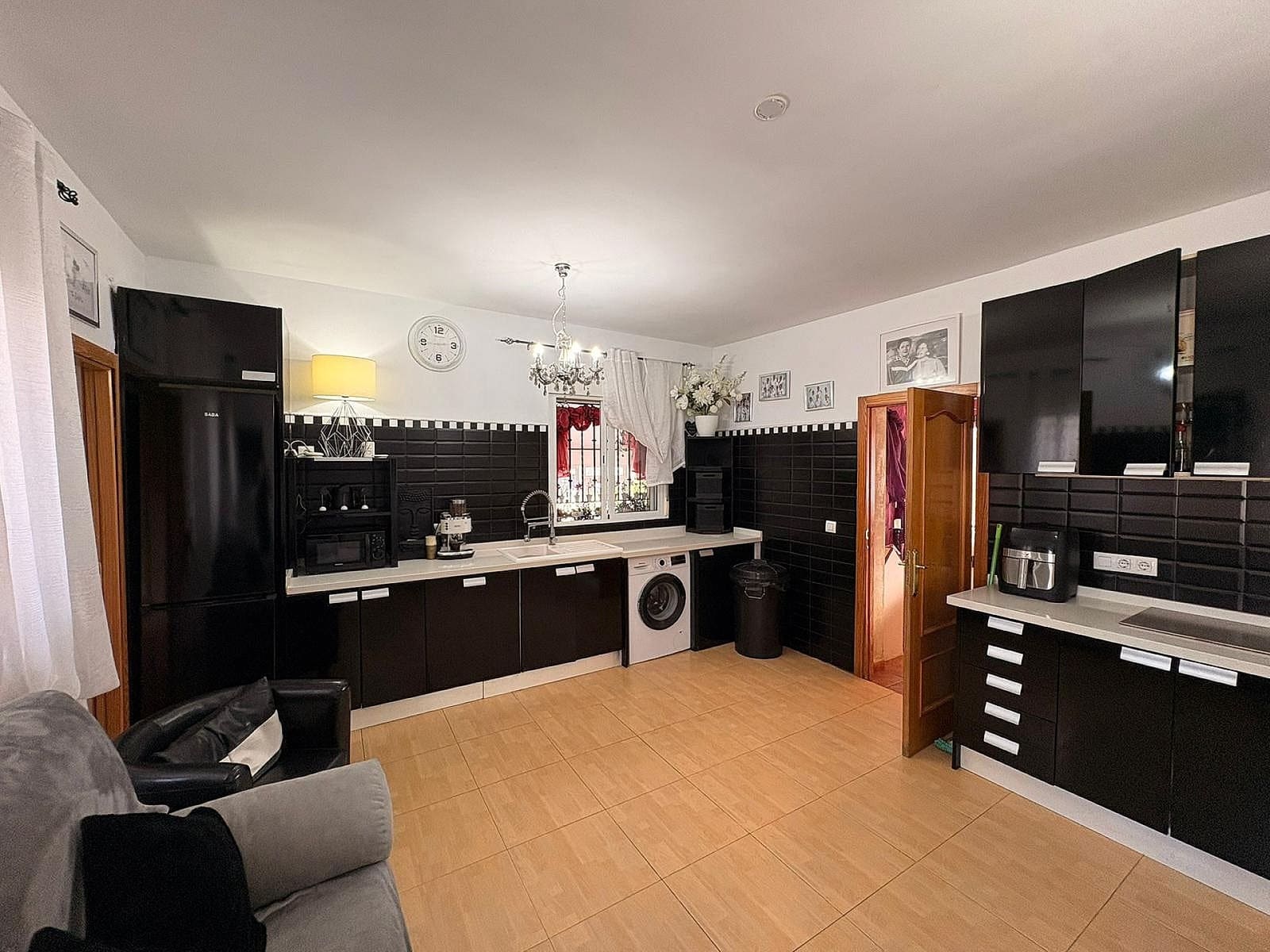 8 makuuhuone Huvila myytävänä paikassa Castalla mukana uima-altaan - 599 995 € (Ref: 9402846)