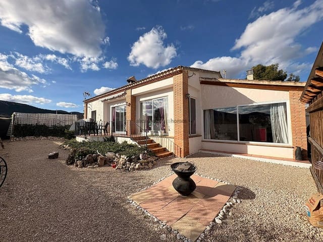 8 Zimmer Villa zu verkaufen in Castalla mit Pool - 599.995 € (Ref: 9402846)