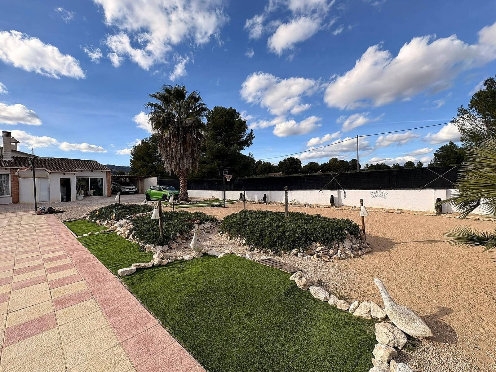 8 bedroom Villa for sale in Castalla with pool - € 599,995 (Ref: 9402846)