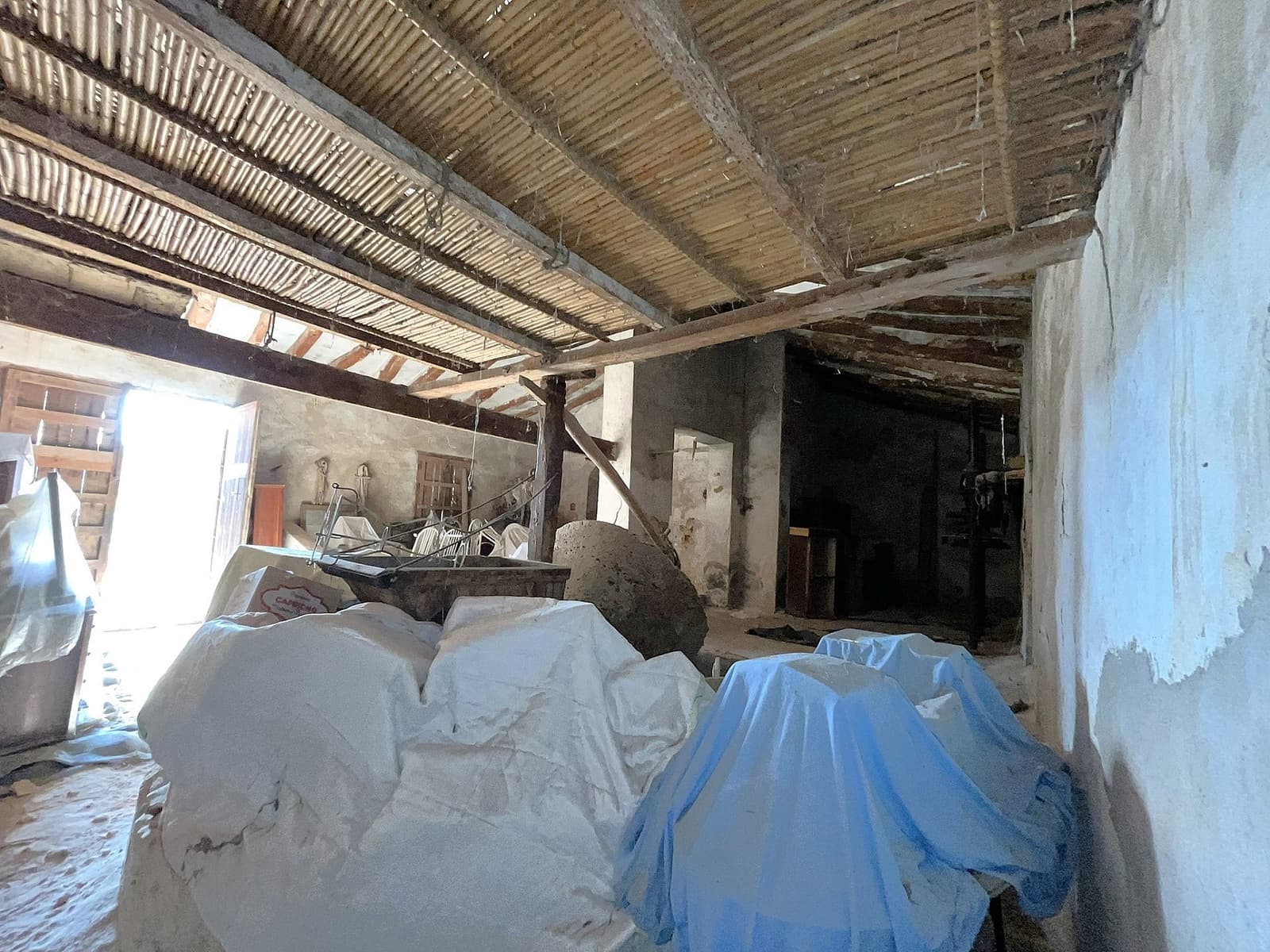 4 slaapkamer Finca/Landhuis te koop in El Canton - € 39.000 (Ref: 9413570)