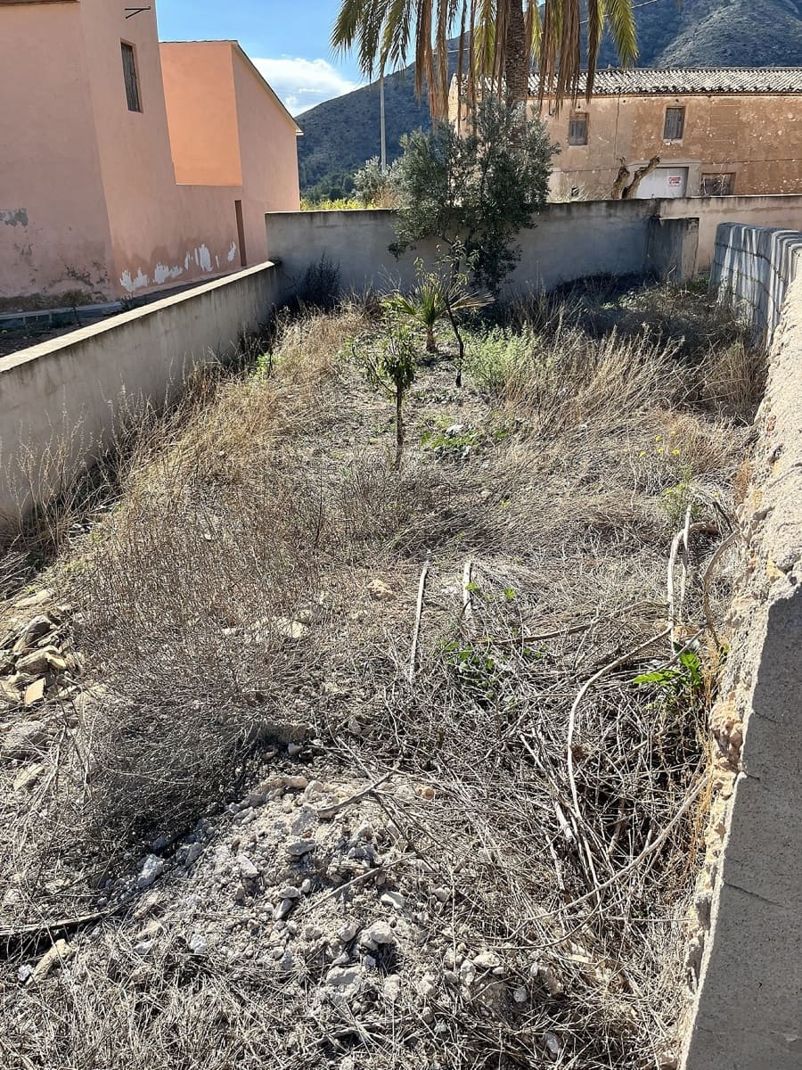 4 Zimmer Finca/Landgut zu verkaufen in El Canton - 39.000 € (Ref: 9413570)