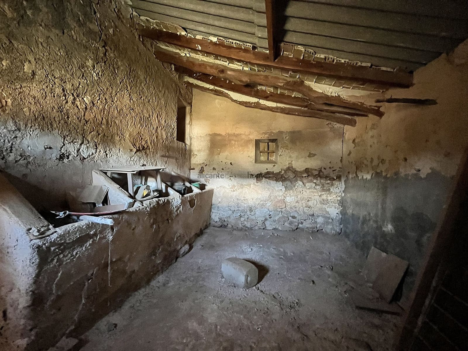 4 Zimmer Finca/Landgut zu verkaufen in El Canton - 39.000 € (Ref: 9413570)