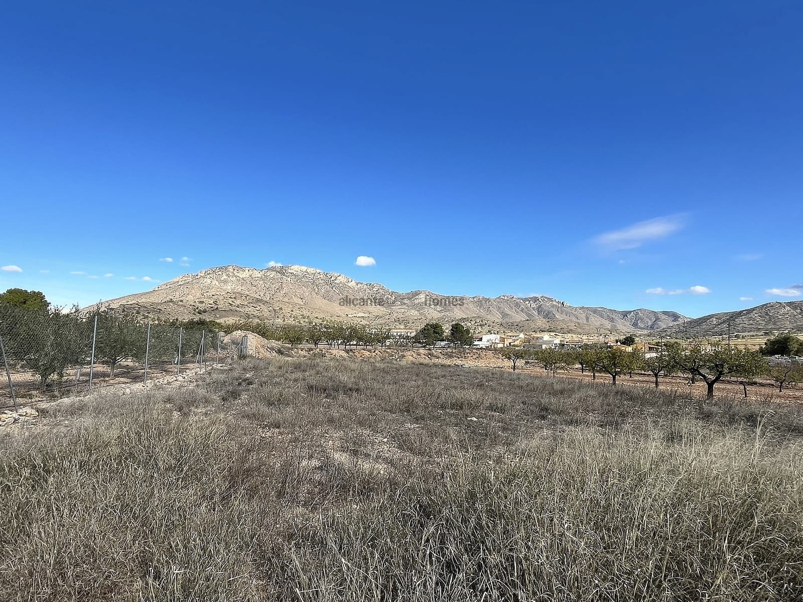 4 Zimmer Finca/Landgut zu verkaufen in El Canton - 39.000 € (Ref: 9413570)