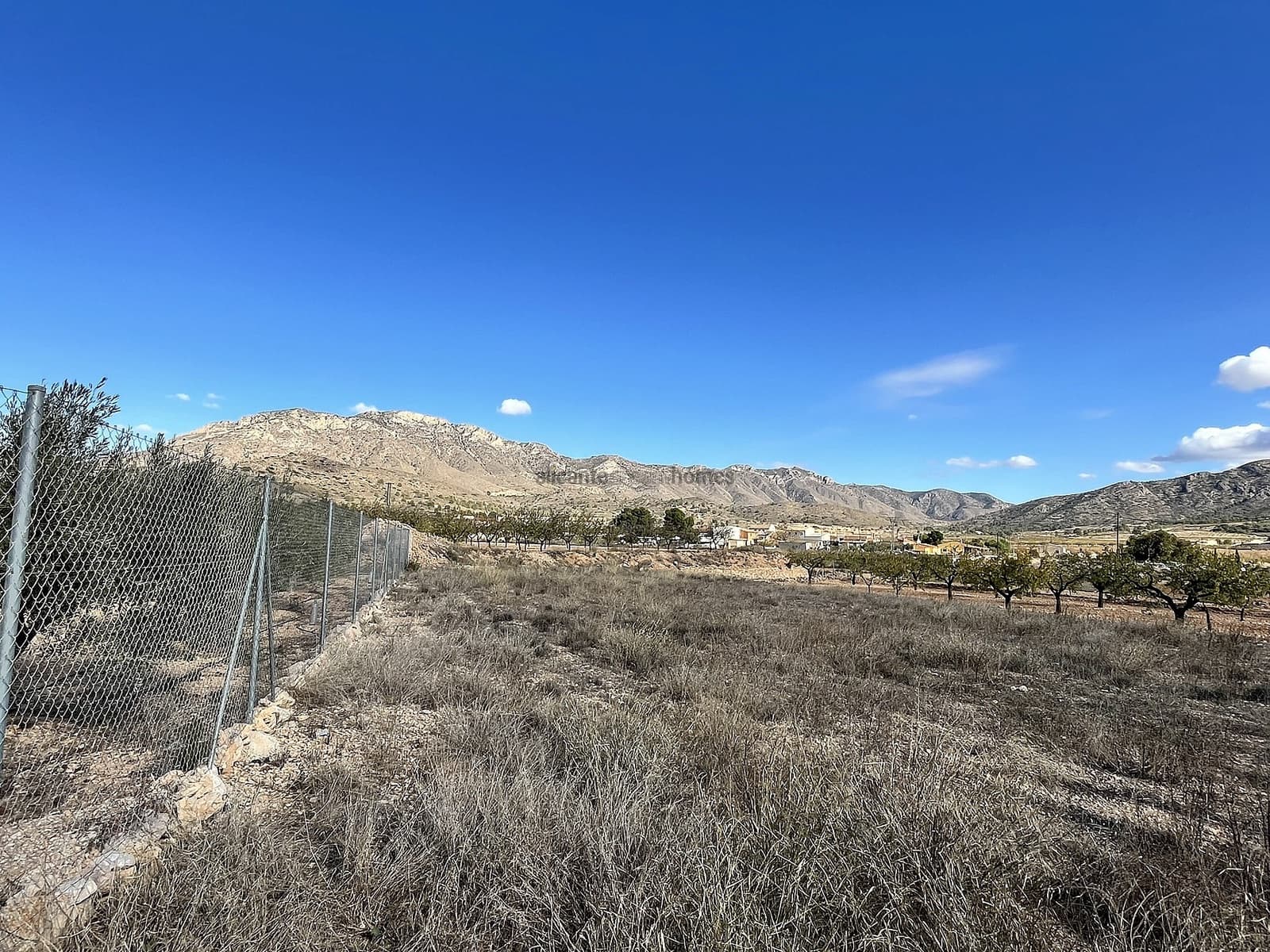 4 Zimmer Finca/Landgut zu verkaufen in El Canton - 39.000 € (Ref: 9413570)