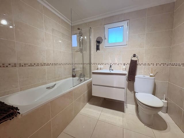 3 slaapkamer Finca/Landhuis te koop in Caudete met zwembad - € 249.995 (Ref: 9415383)