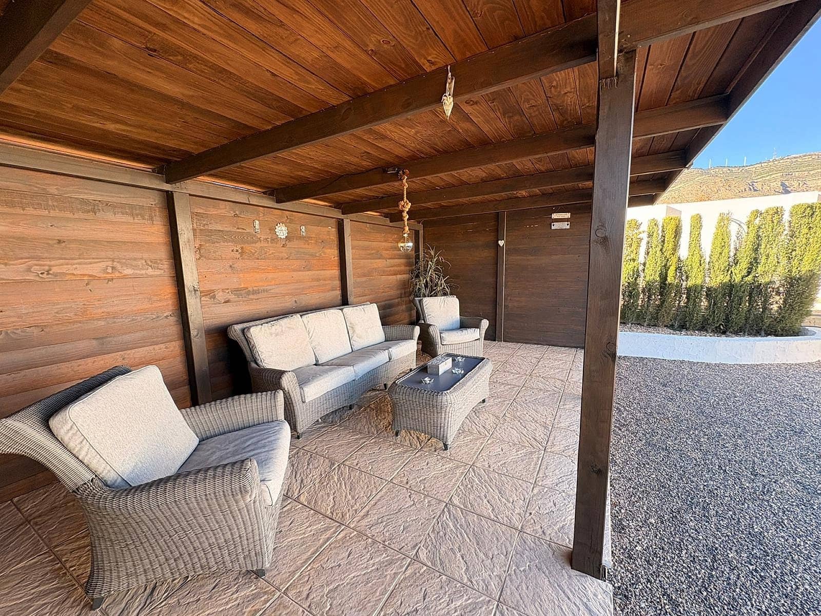 3 soveværelse Finca/Landehus til salg i Caudete med swimmingpool - € 249.995 (Ref: 9415383)