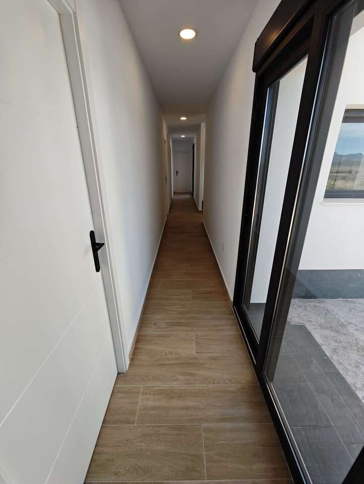 4 makuuhuone Huvila myytävänä paikassa Pinoso - 549 995 € (Ref: 9418875)