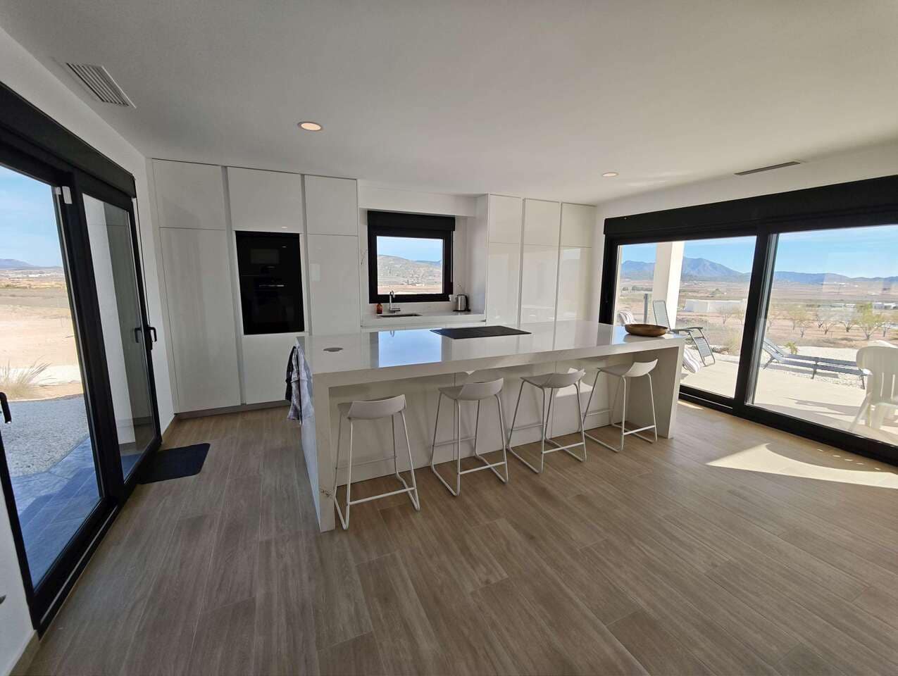 4 makuuhuone Huvila myytävänä paikassa Pinoso - 549 995 € (Ref: 9418875)