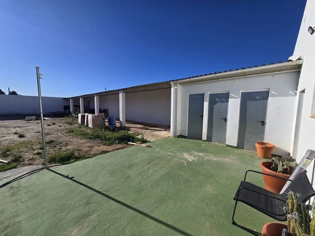 Commercial for sale in Sax - € 199,500 (Ref: 9418876)