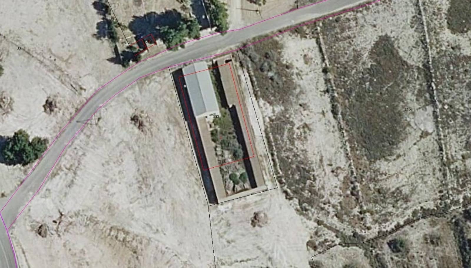 Kommersiell til salgs i Sax - € 199 500 (Ref: 9418876)