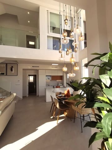 3 bedroom Villa for sale in Ciudad Quesada, Rojales with pool - € 650,000 (Ref: 9418878)