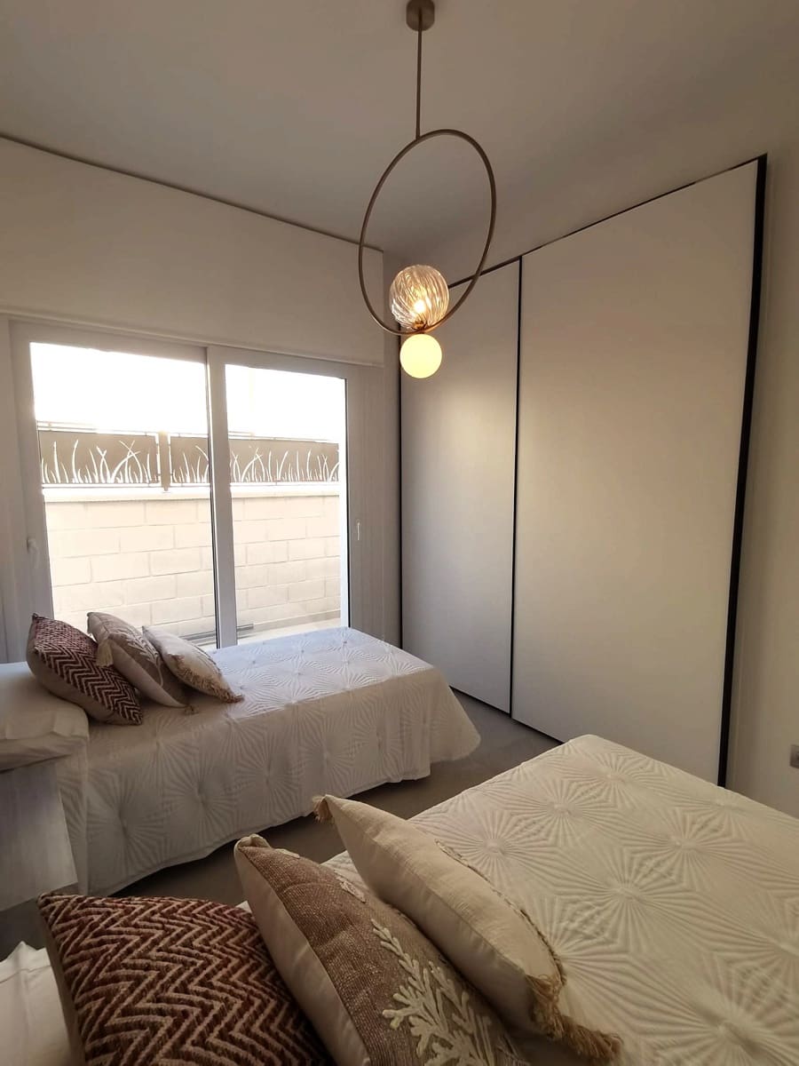 3 makuuhuone Huvila myytävänä paikassa Ciudad Quesada mukana uima-altaan - 650 000 € (Ref: 9418878)