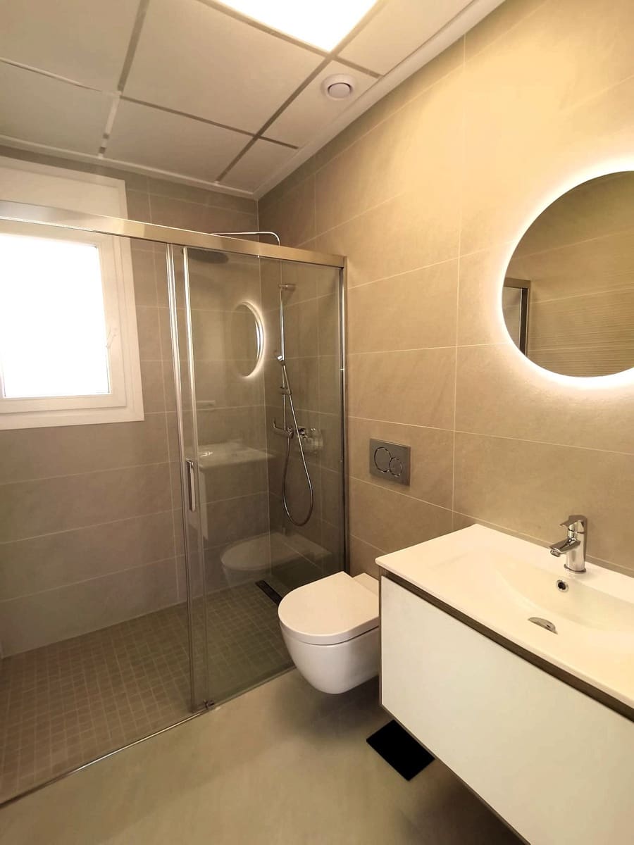 3 makuuhuone Huvila myytävänä paikassa Ciudad Quesada mukana uima-altaan - 650 000 € (Ref: 9418878)