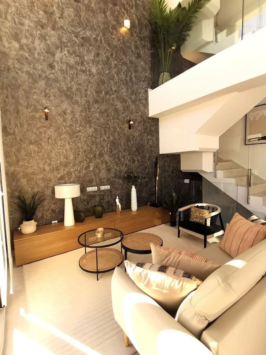 3 makuuhuone Huvila myytävänä paikassa Ciudad Quesada mukana uima-altaan - 650 000 € (Ref: 9418878)