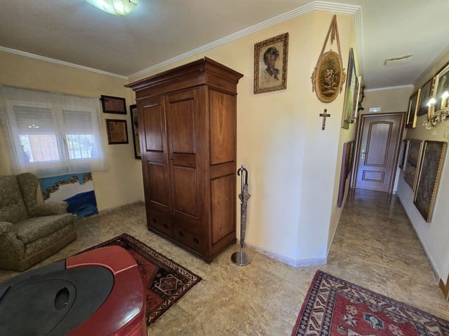 4 soverom Villa til salgs i Sax med svømmebasseng garasje - € 499 999 (Ref: 9421827)