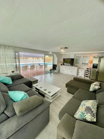 5 makuuhuone Huvila myytävänä paikassa Petrel / Petrer - 497 000 € (Ref: 9424259)