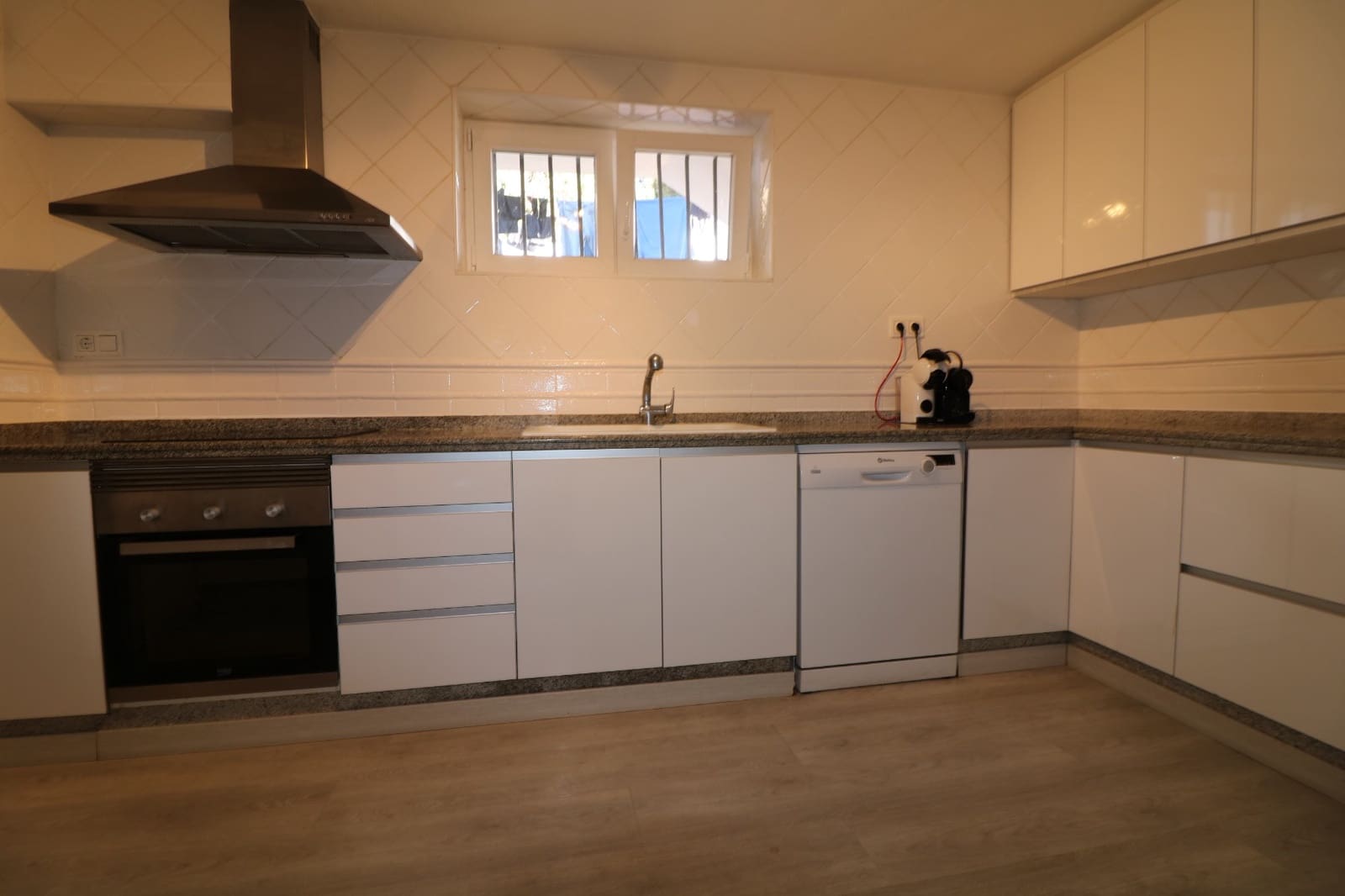 5 makuuhuone Huvila myytävänä paikassa Petrel / Petrer - 497 000 € (Ref: 9424259)