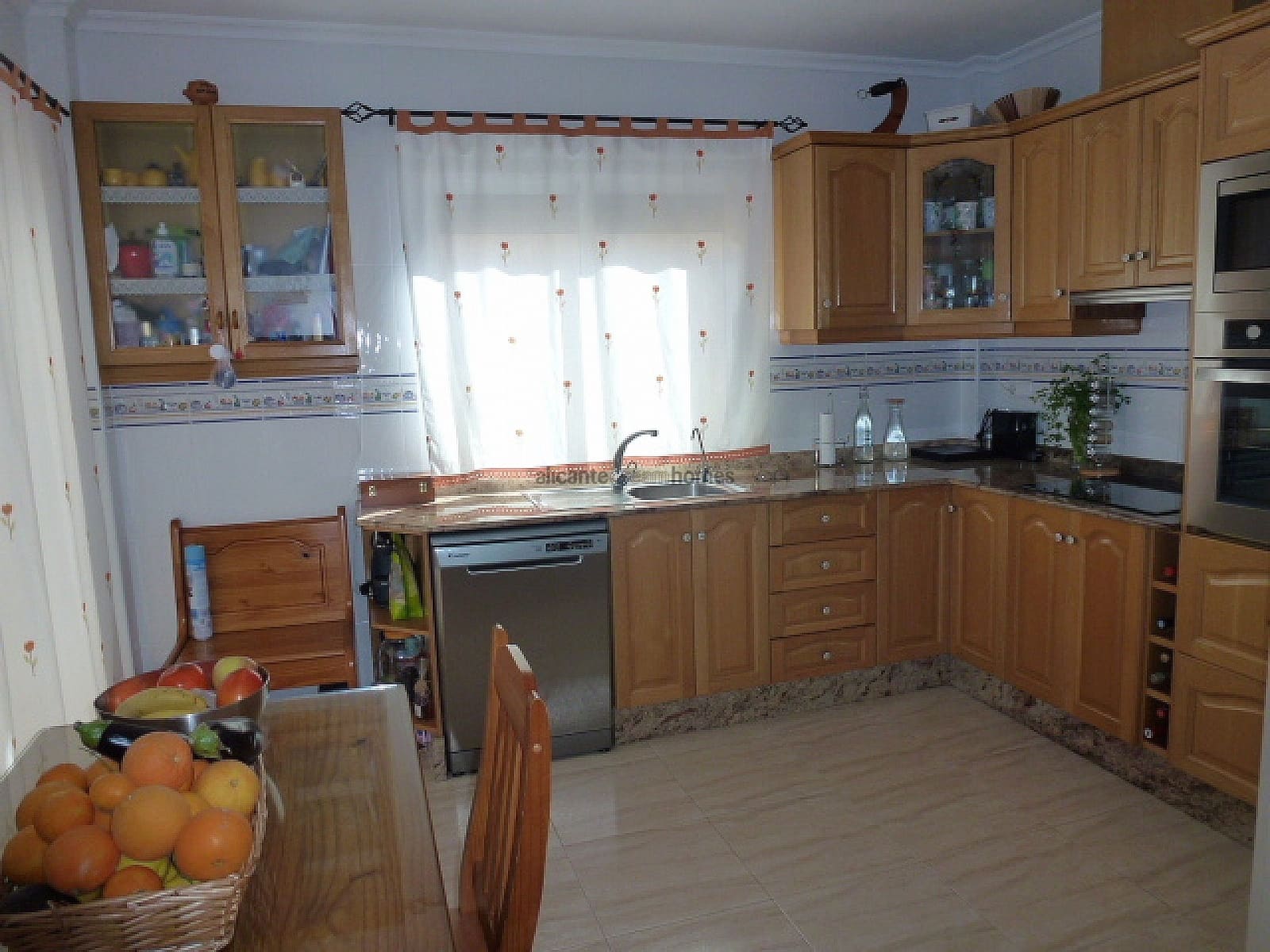 3 Zimmer Villa zu verkaufen in Hondon de los Frailes mit Garage - 189.950 € (Ref: 9425662)