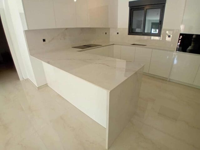 3 bedroom Villa for sale in La Romana with pool - € 270,000 (Ref: 9431764)