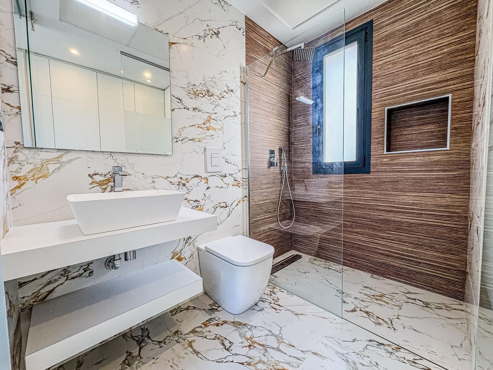 5 makuuhuone Huvila myytävänä paikassa Algorfa - 575 000 € (Ref: 9433009)