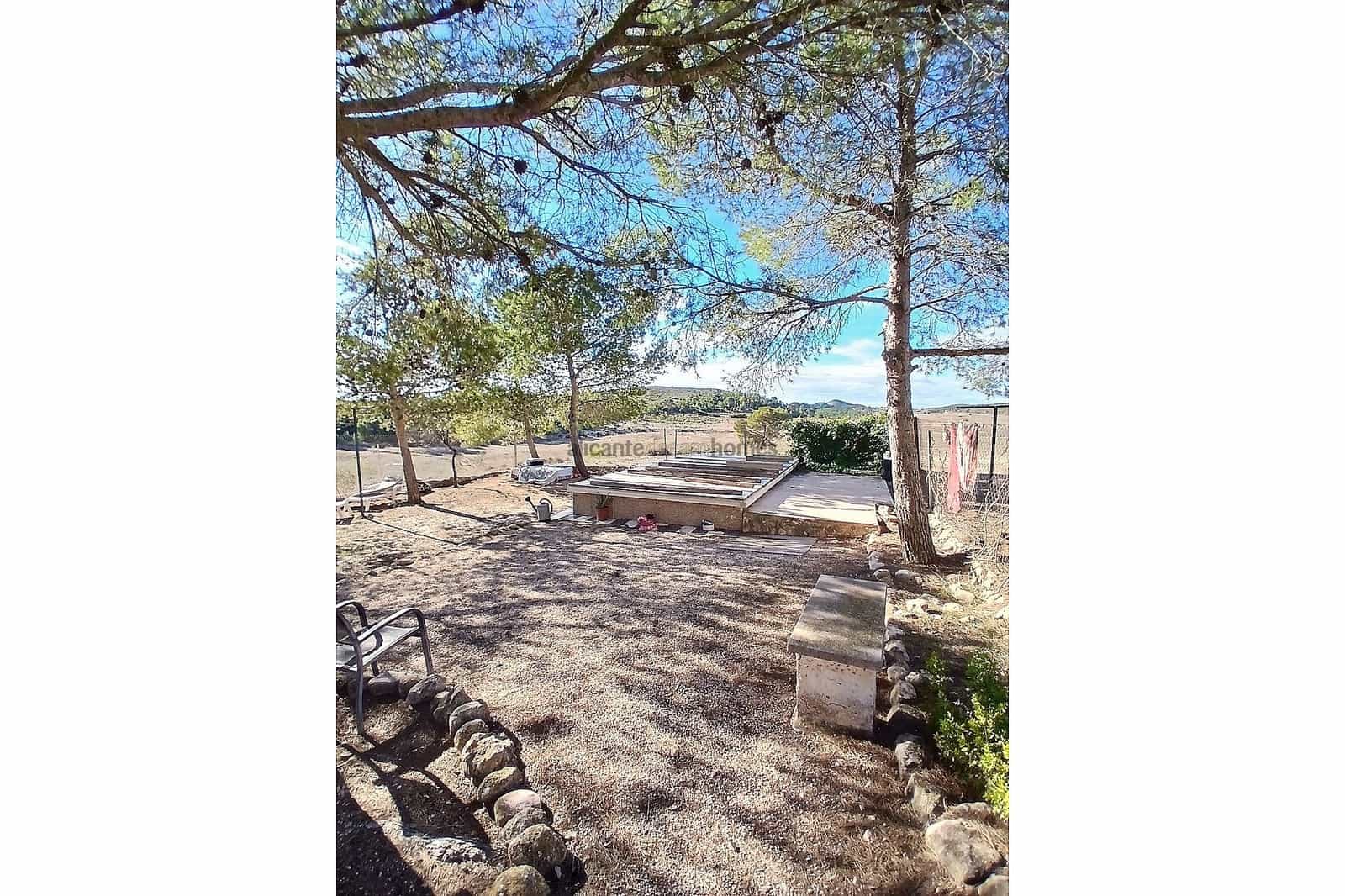 6 sovrum Finca/Hus på landet till salu i Caudete med pool garage - 199 950 € (Ref: 9439659)