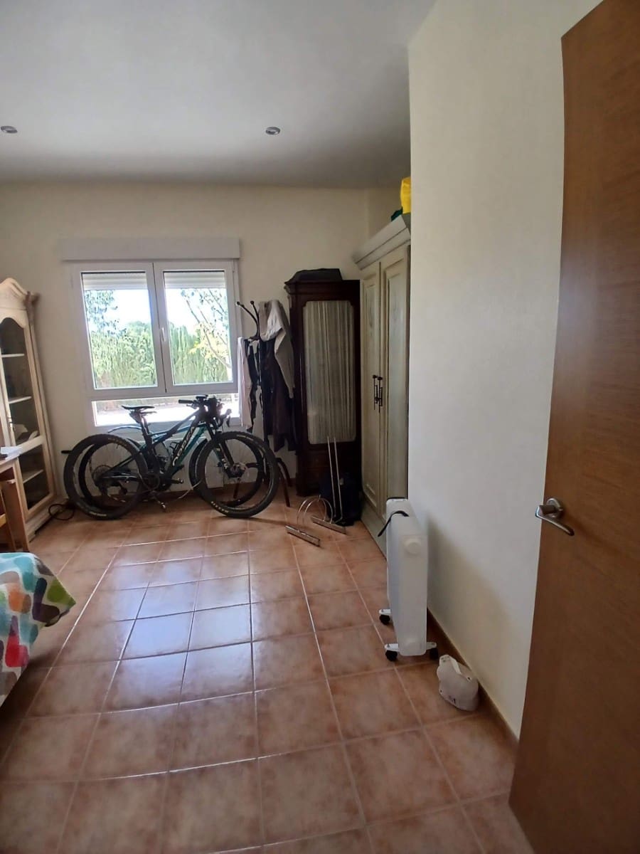 5 sovrum Villa till salu i Yecla med pool - 360 000 € (Ref: 9441235)