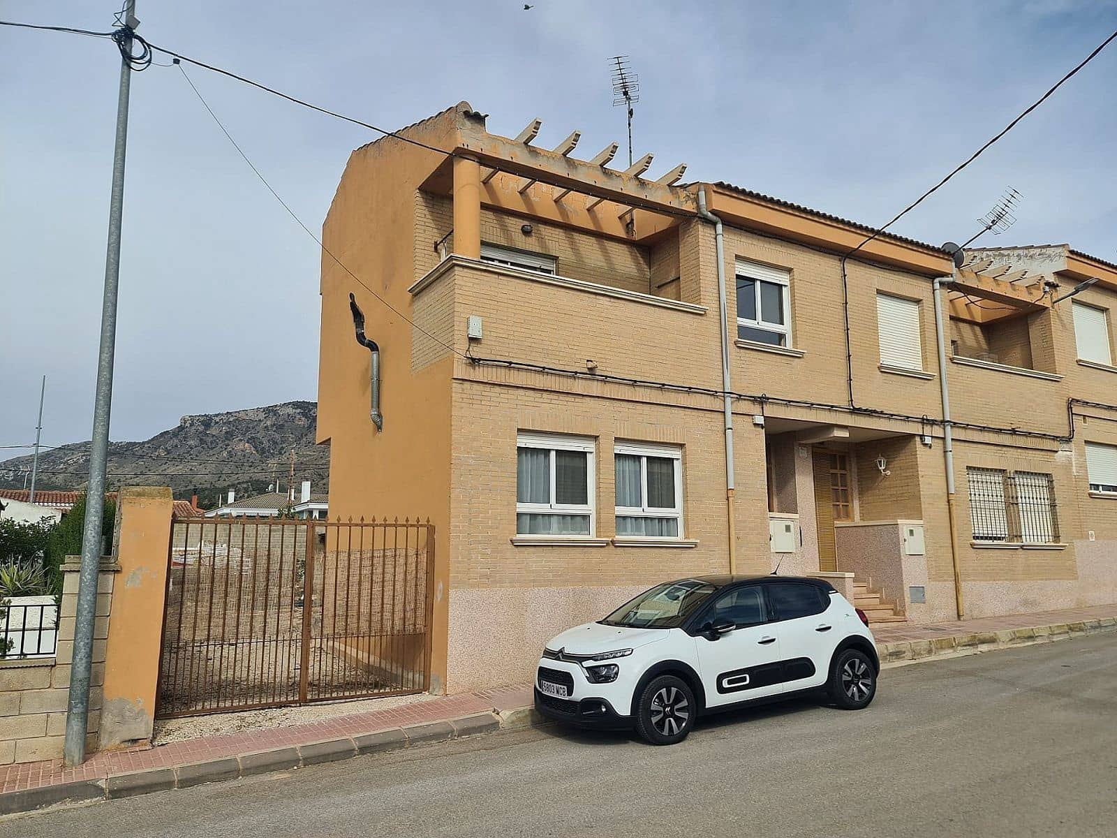 4 bedroom Townhouse for sale in Salinas - € 89,995 (Ref: 9441236)