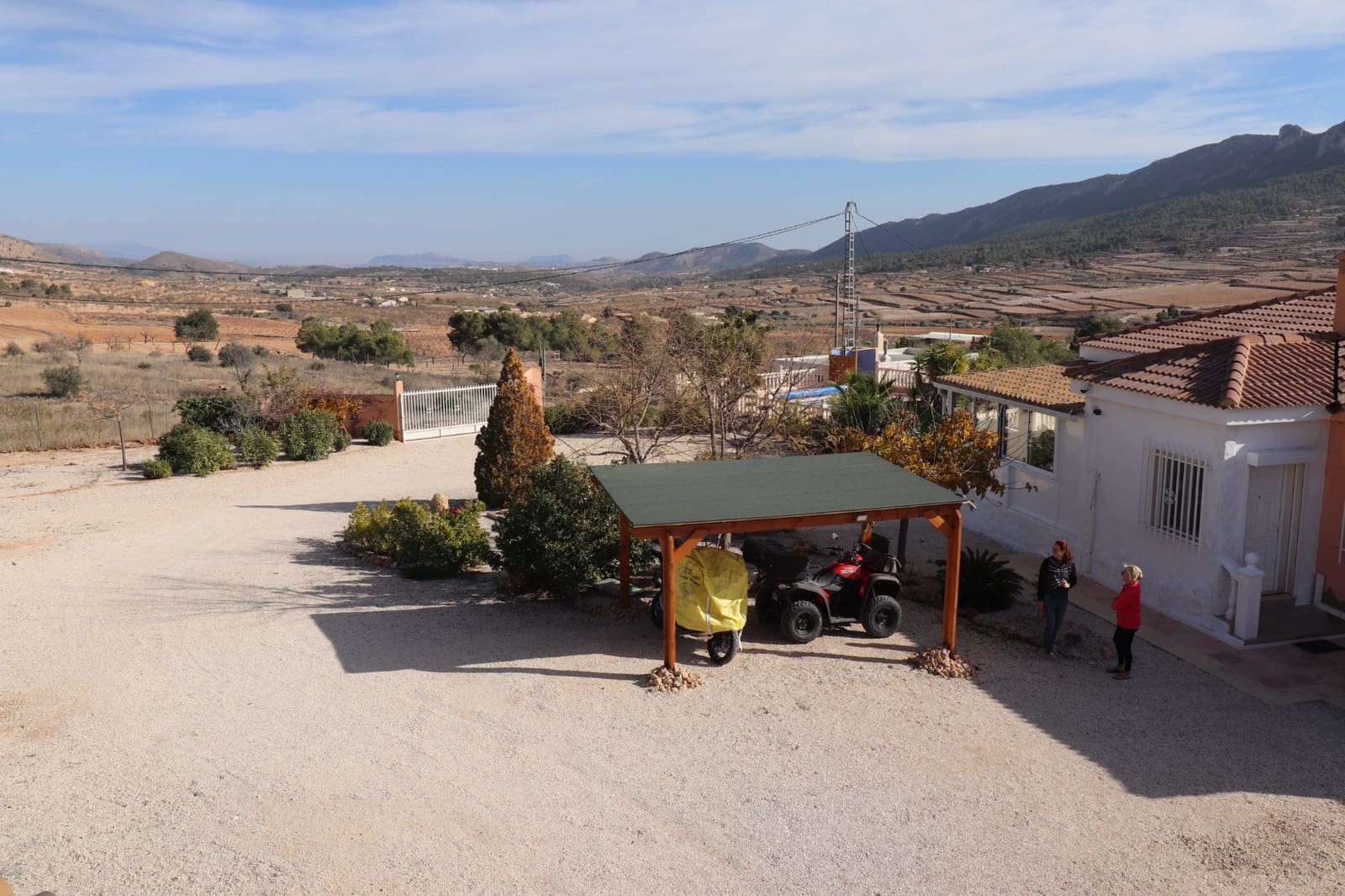 4 bedroom Villa for sale in La Romana with pool - € 379,000 (Ref: 9448554)