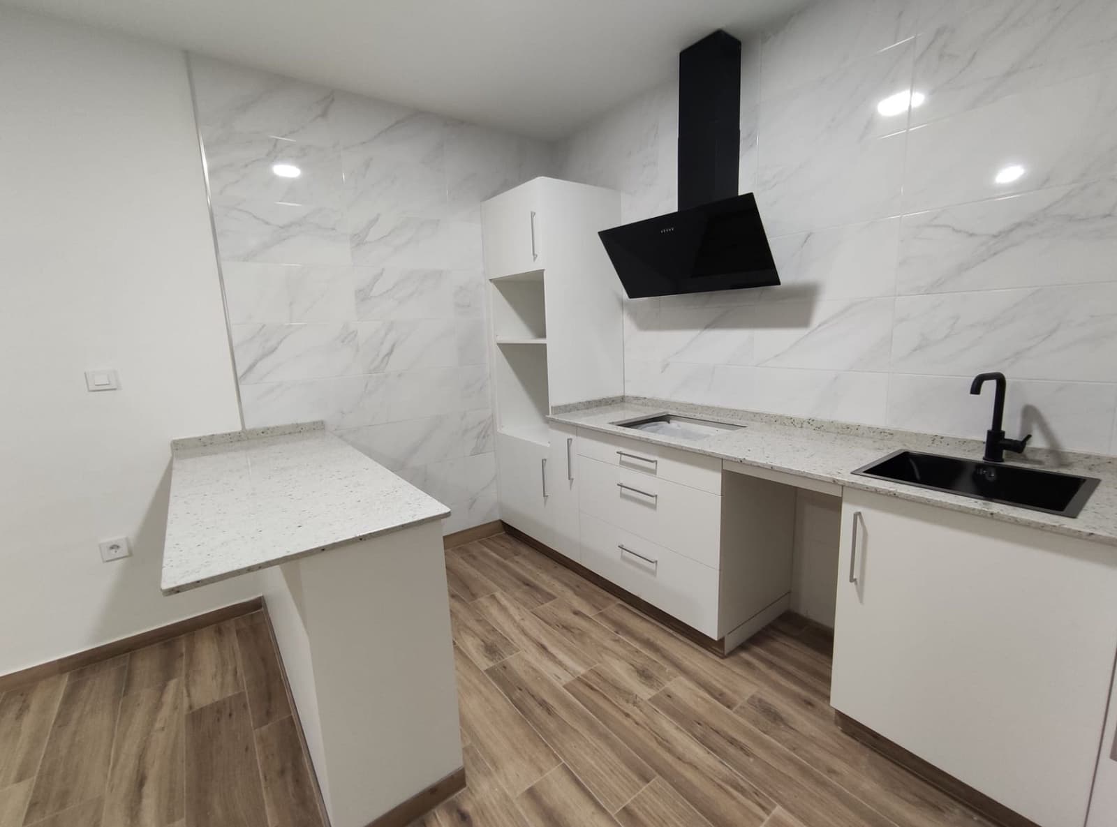 2 sovrum Hus till salu i Petrel / Petrer - 120 000 € (Ref: 9450113)