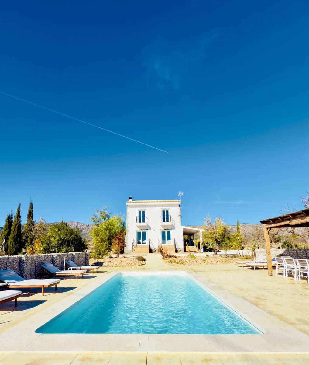 3 soveværelse Villa til salg i Monovar / Monover med swimmingpool - € 419.000 (Ref: 9450114)