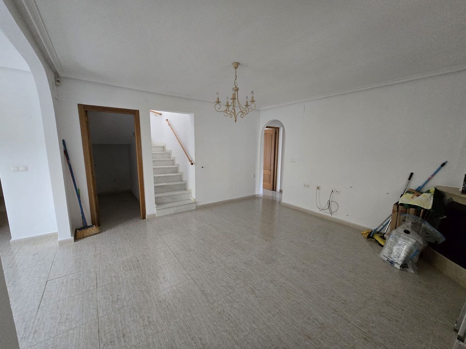 5 sypialnia Willa na sprzedaż w Monforte del Cid z basenem - 350 000 € (Ref: 9461046)