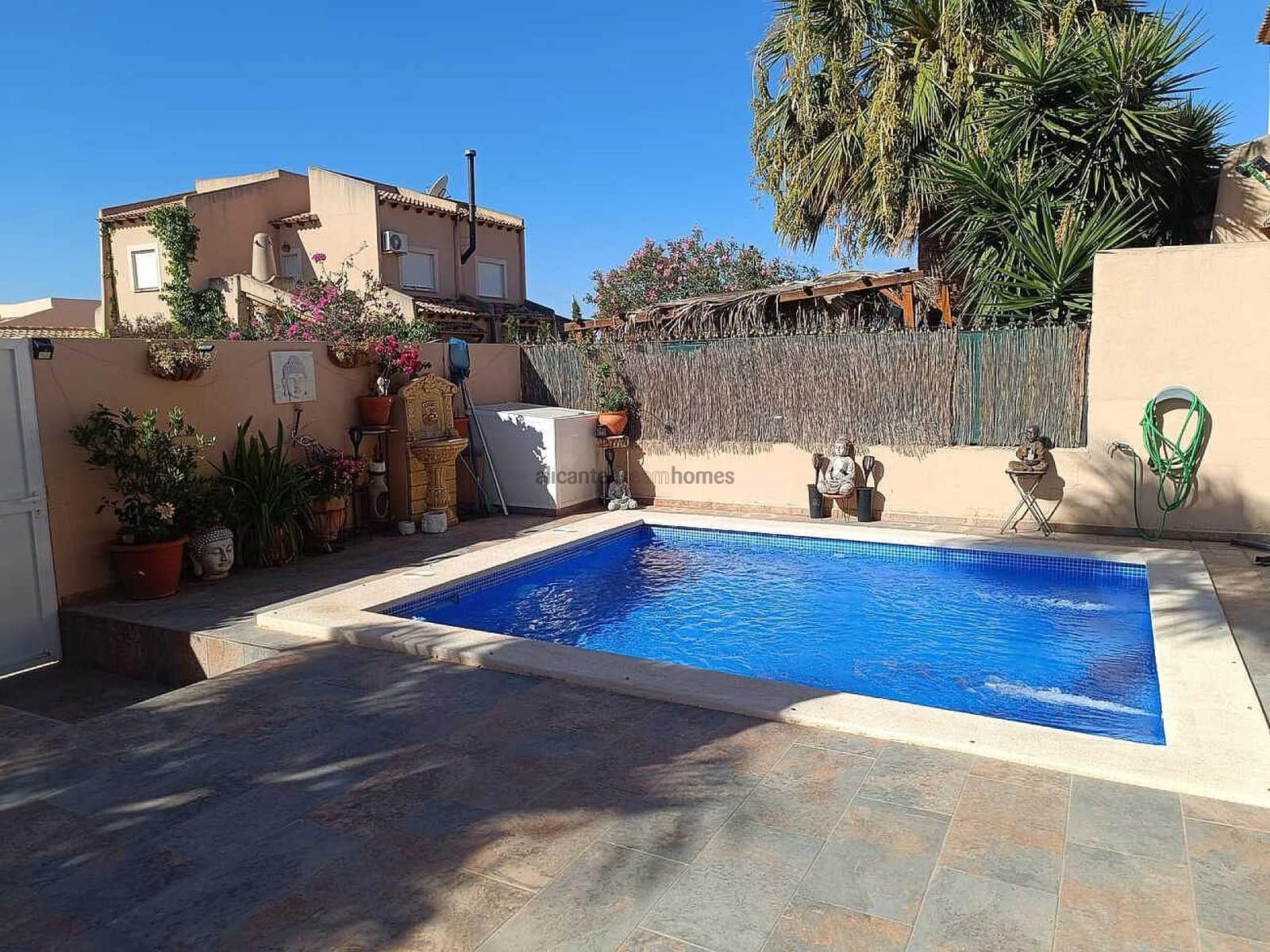 2 sovrum Villa till salu i Fortuna med pool - 155 000 € (Ref: 9461047)