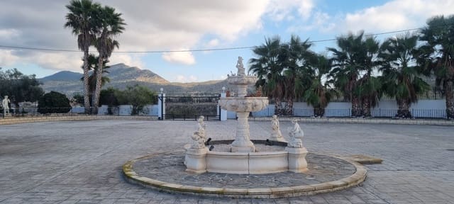 6 Zimmer Villa zu verkaufen in Hondón de los Frailes mit Pool - 595.000 € (Ref: 9465144)