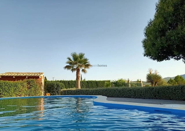 4 bedroom Villa for sale in Salinas with pool garage - € 399,995 (Ref: 9465145)