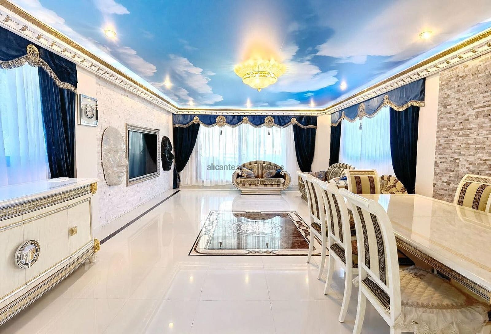 5 makuuhuone Huvila myytävänä paikassa Altea mukana uima-altaan 
autotalli - 929 000 € (Ref: 9472005)