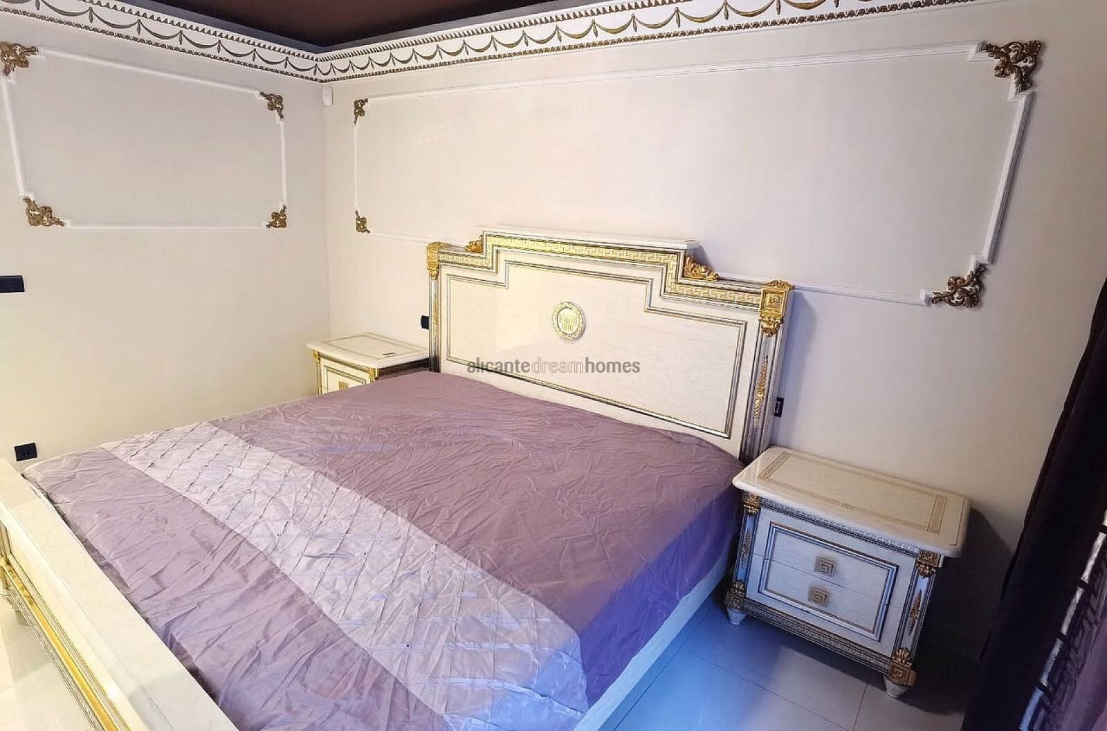 5 makuuhuone Huvila myytävänä paikassa Altea mukana uima-altaan 
autotalli - 929 000 € (Ref: 9472005)