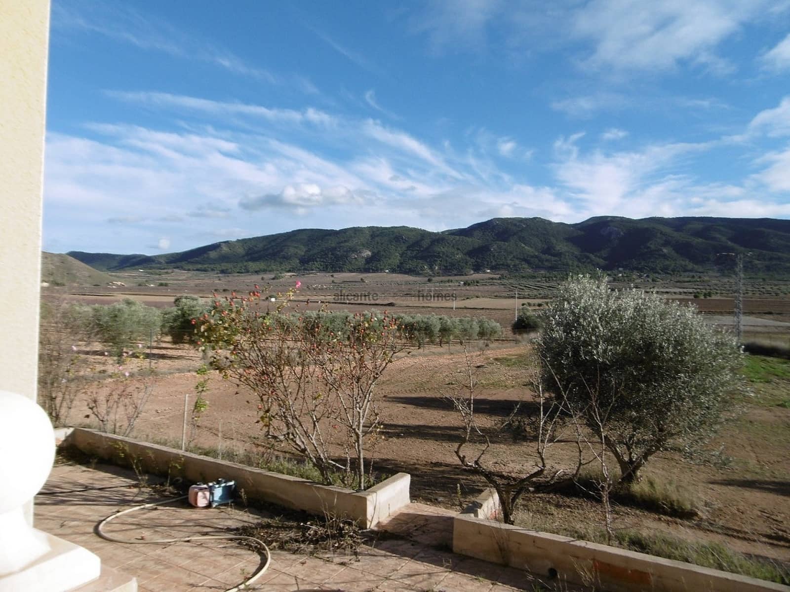 2 bedroom Finca/Country House for sale in Yecla - € 128,900 (Ref: 9473750)