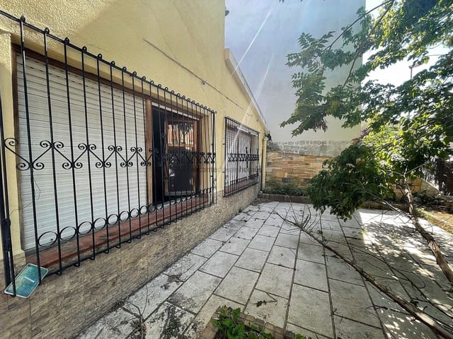 5 bedroom Townhouse for sale in Biar with garage - € 125,000 (Ref: 9473752)