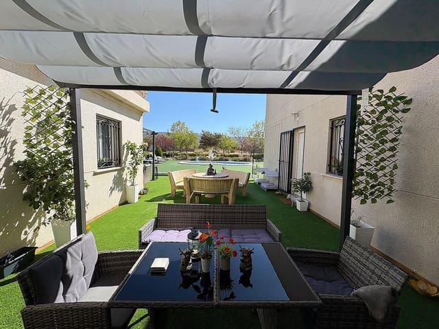 3 chambre Villa/Maison à vendre à Biar avec piscine - 349 995 € (Ref: 9473753)