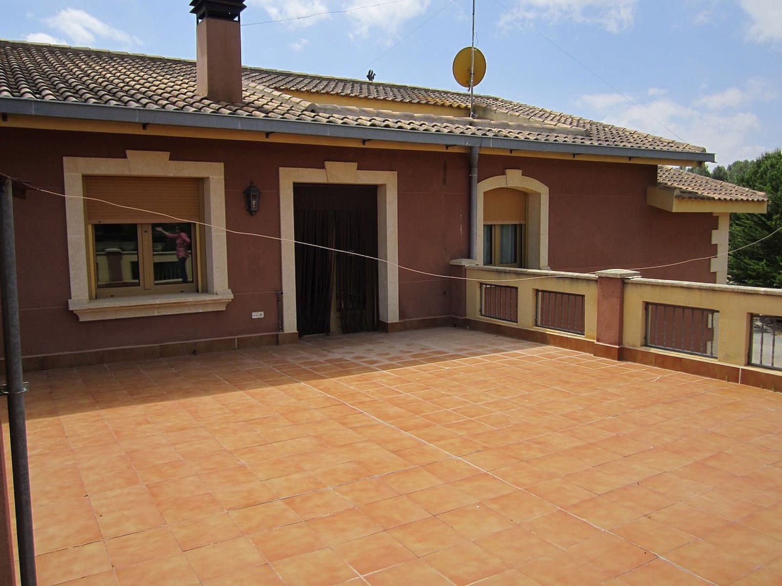 6 bedroom Villa for sale in Yecla - € 590,000 (Ref: 9475119)