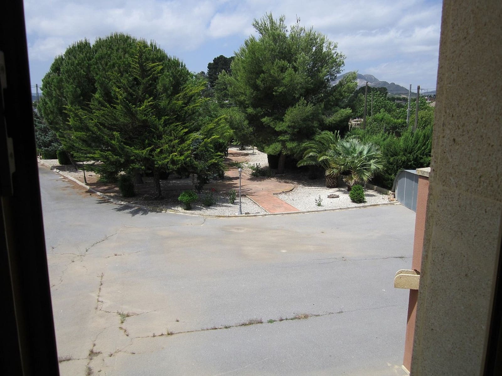 6 bedroom Villa for sale in Yecla - € 590,000 (Ref: 9475119)