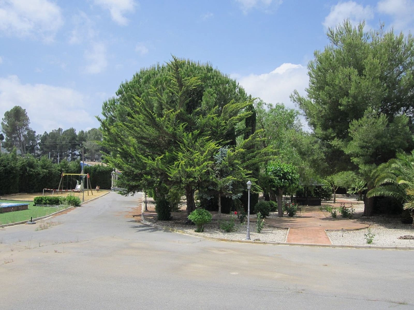 6 bedroom Villa for sale in Yecla - € 590,000 (Ref: 9475119)