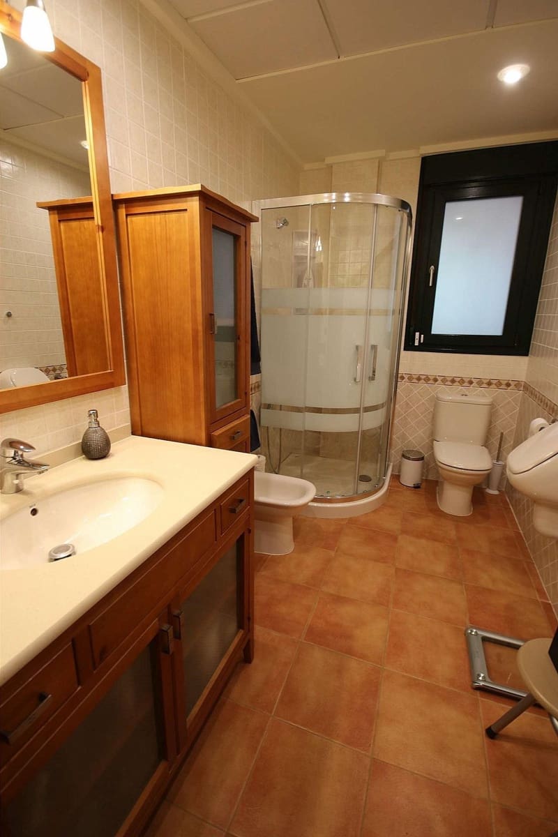 4 bedroom Villa for sale in Petrel / Petrer - € 775,000 (Ref: 9475120)