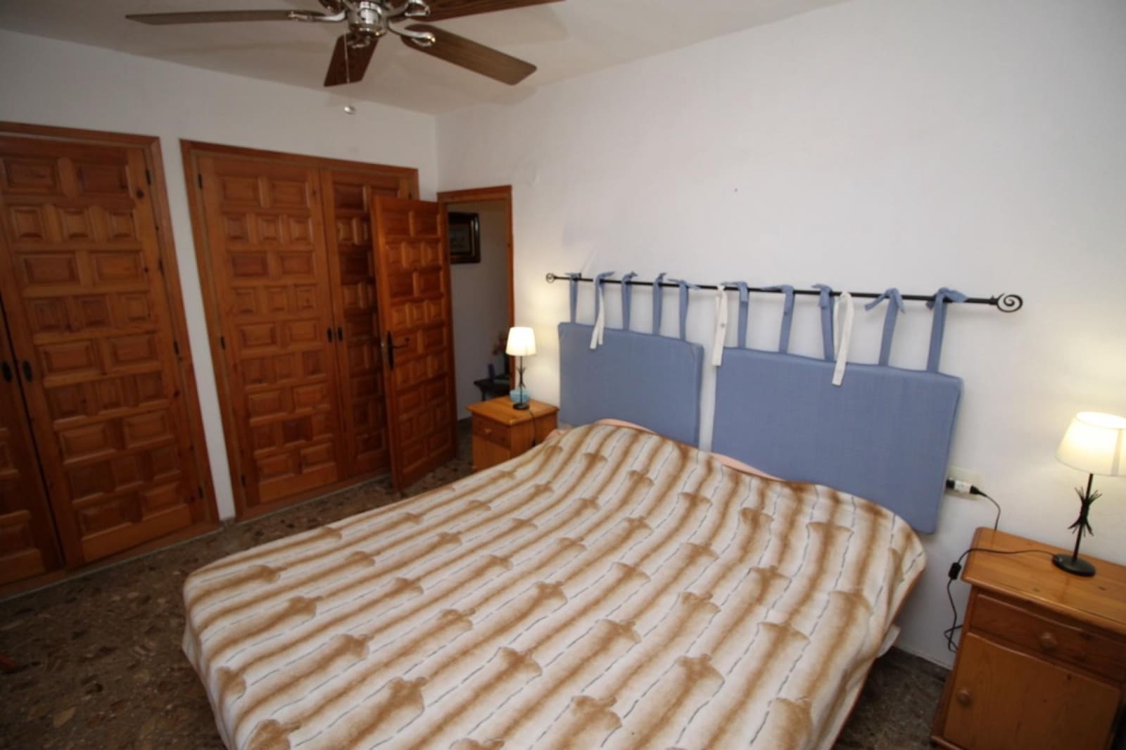 5 bedroom Villa for sale in Agost with pool garage - € 599,995 (Ref: 9475123)