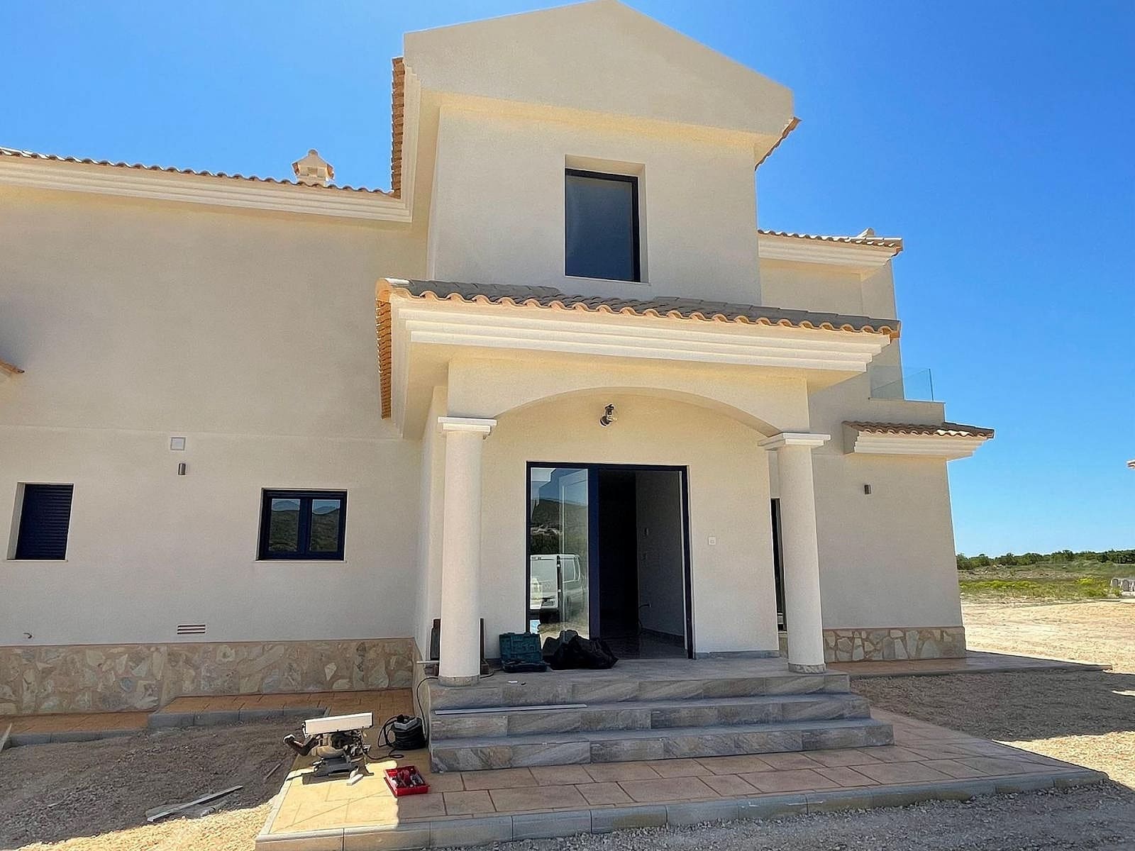 4 bedroom Villa for sale in Pinoso - € 505,000 (Ref: 9475124)