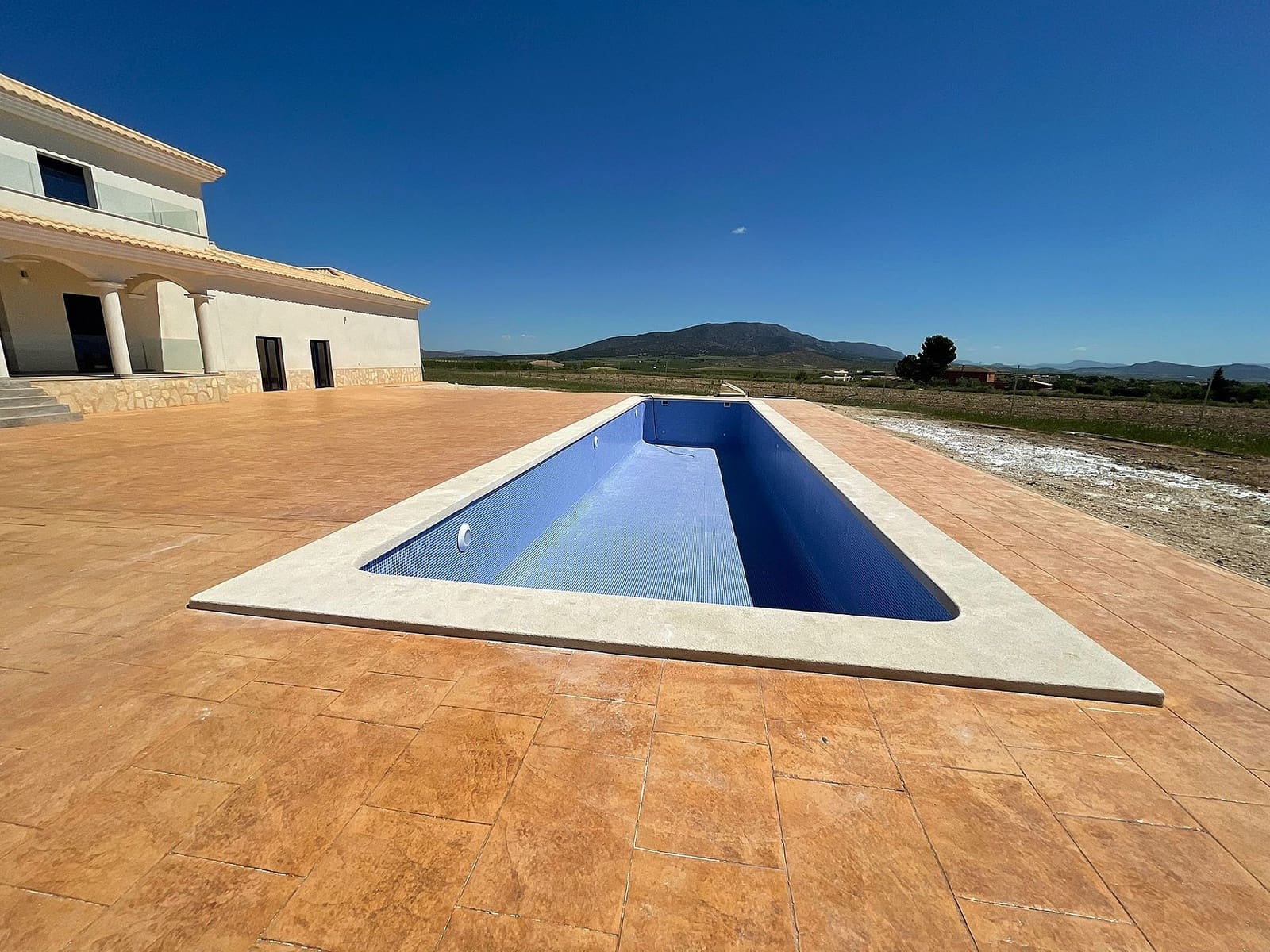 4 bedroom Villa for sale in Pinoso - € 505,000 (Ref: 9475124)