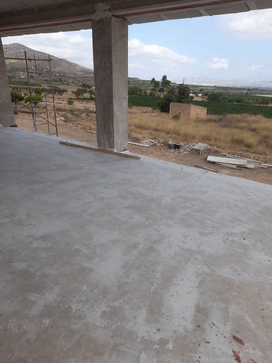 5 bedroom Villa for sale in La Romana - € 405,000 (Ref: 9475125)