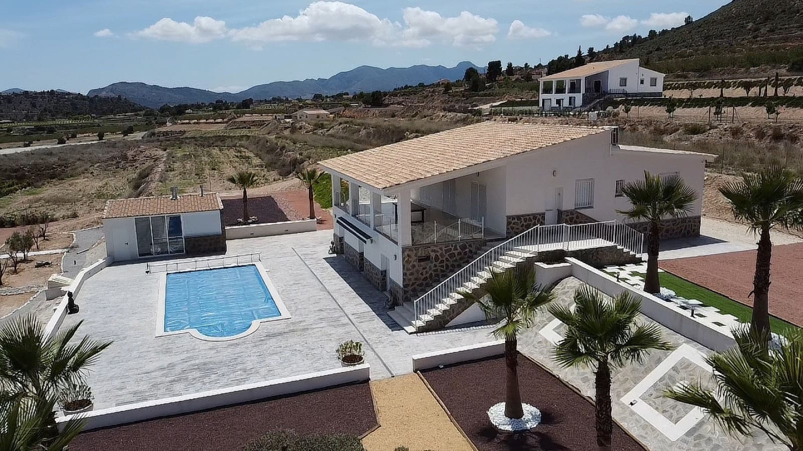 5 bedroom Villa for sale in La Romana - € 405,000 (Ref: 9475125)