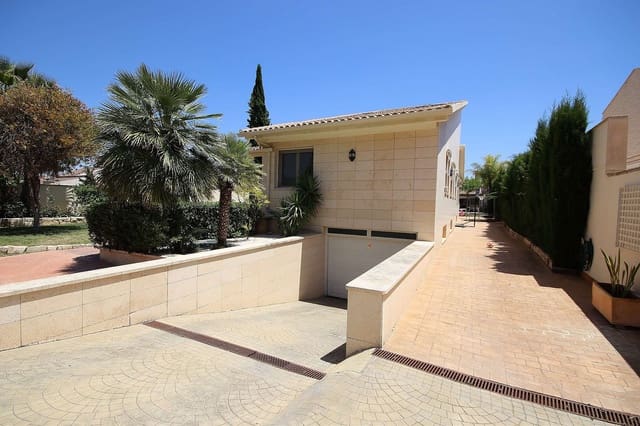 6 slaapkamer Villa te koop in Monóvar / Monóver met zwembad garage - € 774.995 (Ref: 9475139)